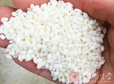 江米具有收澀的作用，對尿頻、汗多的患者有著較好的食療效果