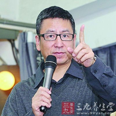 著名的主持人白巖松卻說，“11”這個數字蘊藏的對健康追求意義要遠遠的大于GDP等指數