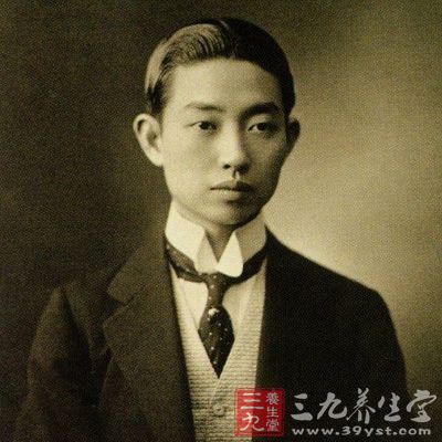 梅蘭芳非常敬業，很講究平時一日三餐與京劇表演藝術的關系