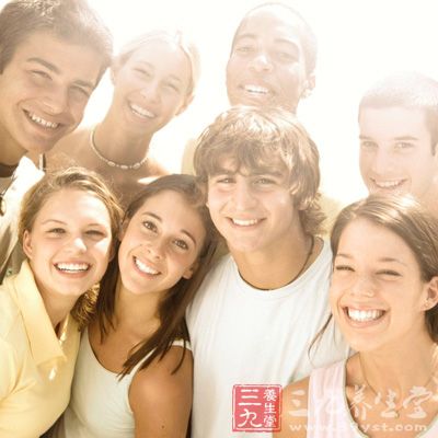 他要求學生“在邦無怨，在家無怨”。不論在工作崗位上還是在家里，都不要有怨氣