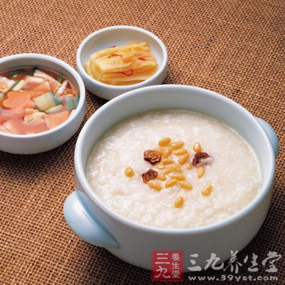陸游一生喜歡吃粥，他還專寫了《食粥詩》