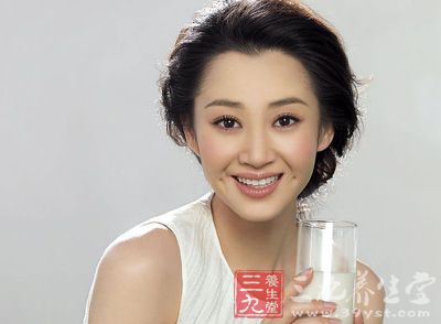 大家想要知道逆生長的許晴是怎么保養的嗎?她是怎么樣來保持身材的呢