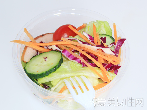 常年減肥的模特們都吃些啥? 聽聽她們的塑身教練怎么說