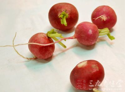 吃蘿卜可降血脂、軟化血管、穩定血壓