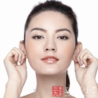 耳為諸脈之會，人的氣血最終要上到耳朵，如果你有什么病的話，它可以輔助治療，沒有病的話，長期揉耳絕對養生保健